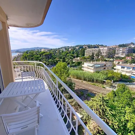 Emplacement Et Vue Exceptionnels 24l Fer Apartment Cannes